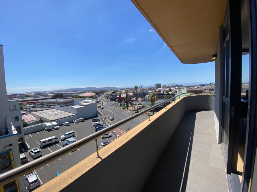 1 Bedroom Property for Sale in Woodstock Western Cape